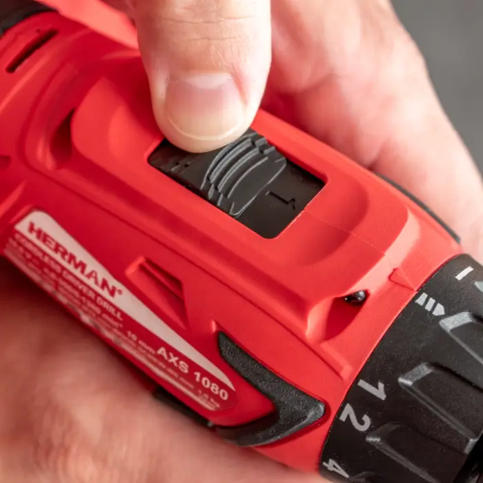 AKCIA! Aku vŕtací skrutkovač HERMAN AXS-1080 | 10,8 V Komplet | Sada vrtákov ZADARMO