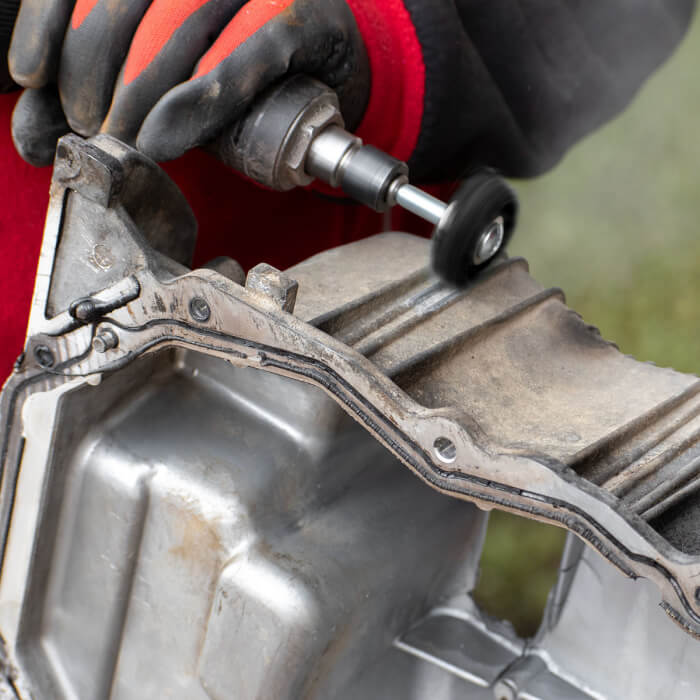 Čistiaci kotúč na stopke HERMAN FWK-10/S Dragon Black Brúsivo: STRIP-IT + SiC