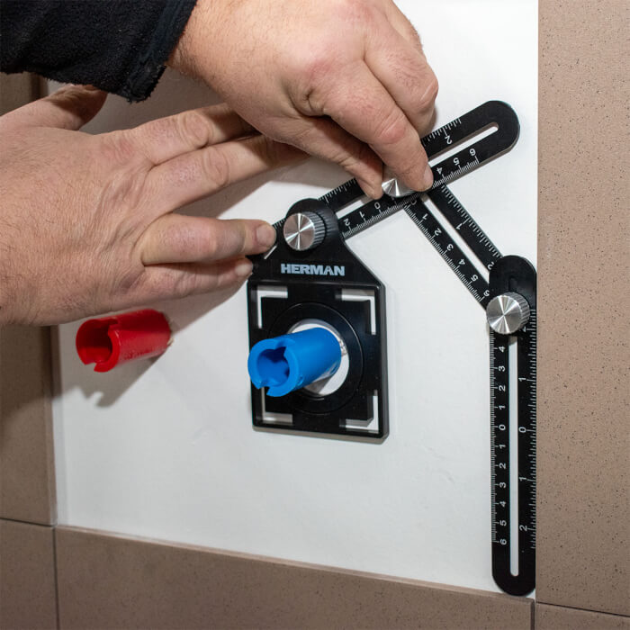 Multifunkčné pravítko HERMAN PT-16 S označovaním miesta na otvory